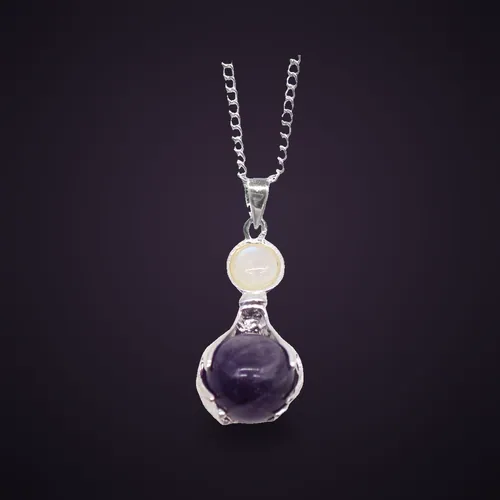 Gemstone Healing Hands Pendant - Amethyst – Gemstone Pendant Jewellery from Starseed UK